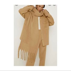 OAK AND FORT BLACK SCARF